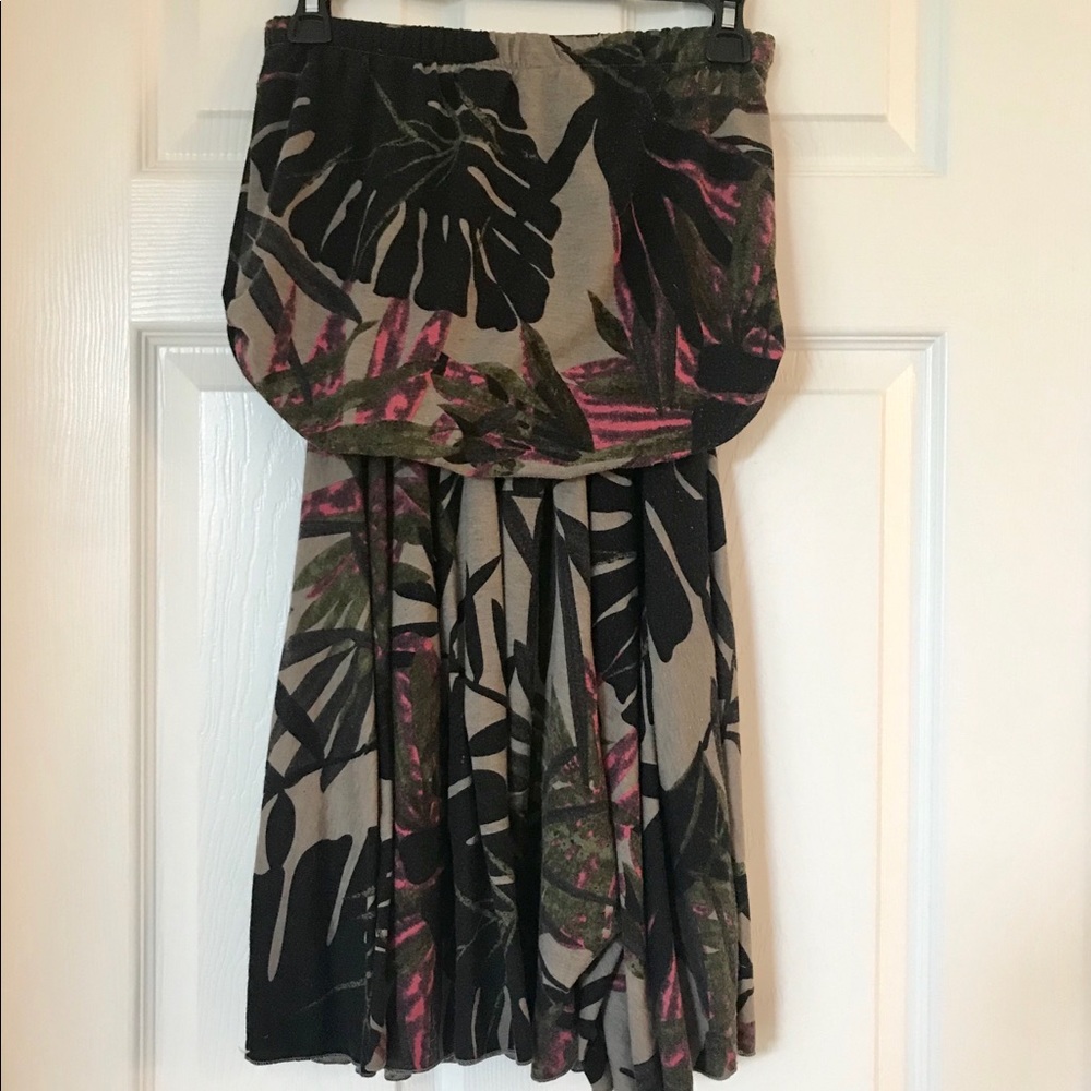 Floral strapless dress